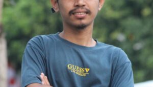 Paradoks Program IMS-ADIL: Pendidikan Gratis Versus Umroh Gratis