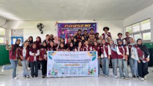 Mahasiswa KKSD Kelompok 8 UMMU Sosialisasikan Penanggulangan Sampah di SMP Negeri 3 Kota Ternate
