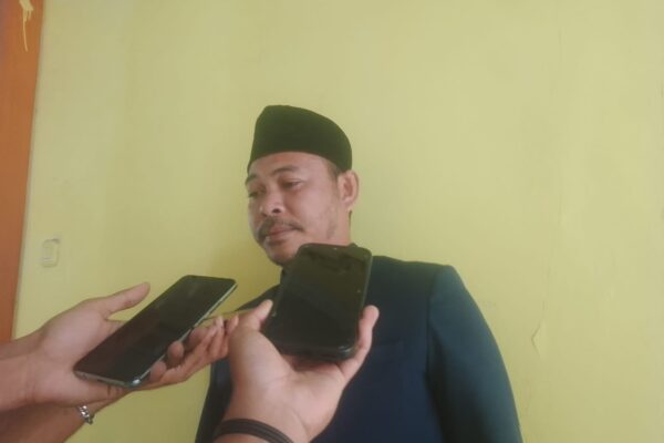 Pagar Kantor Bupati Dipersoalkan, Rapat Paripurna KUA-PPAS Morotai 2026 Berujung Walk Out